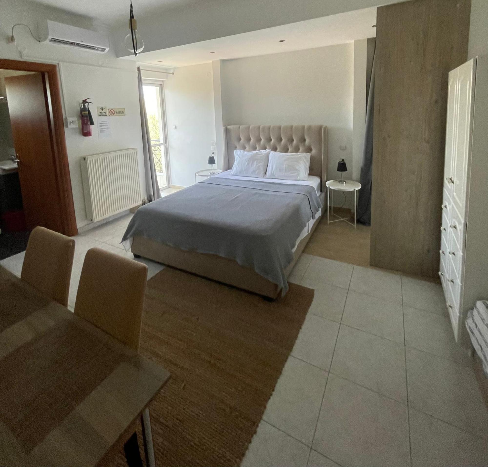 Greece Apartments Now พาทรา ภายนอก รูปภาพ